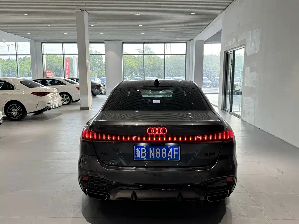 Audi A5L — миниатюра 4
