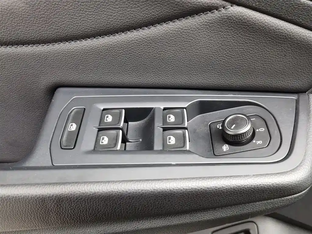 Volkswagen Viloran 2021 380TSI Luxury Pro