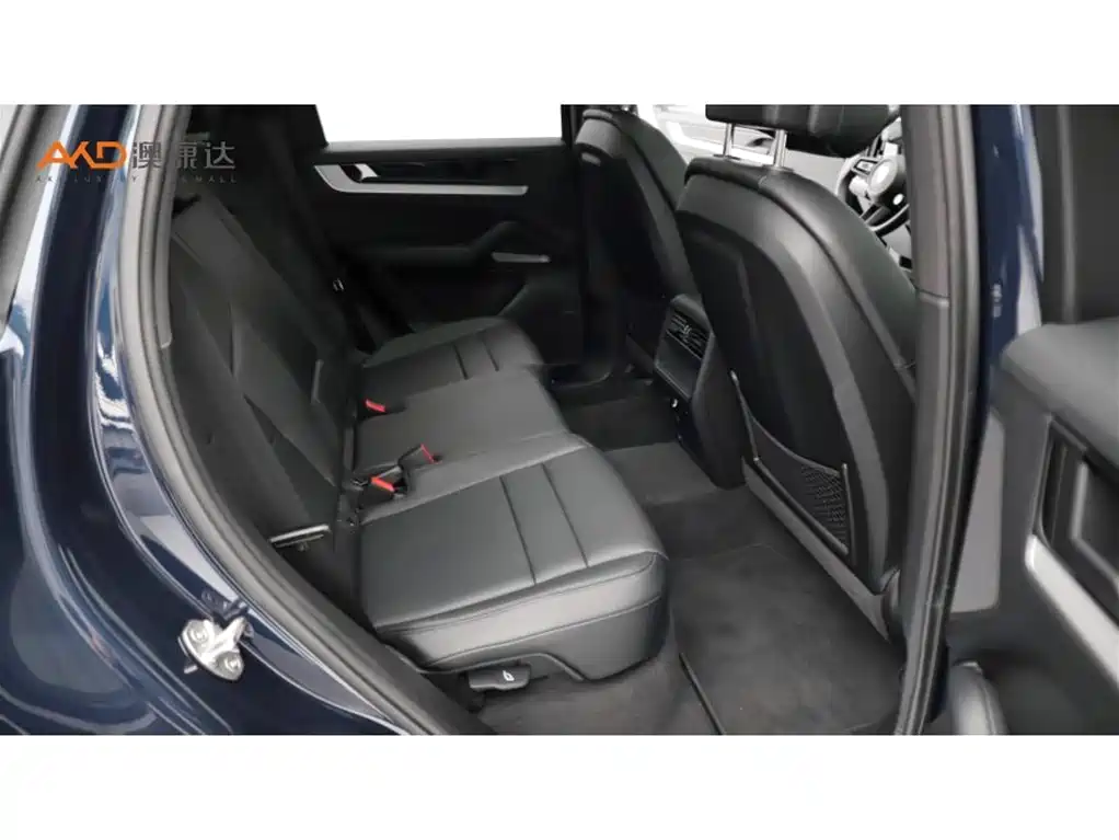 Porsche Cayenne — миниатюра 8