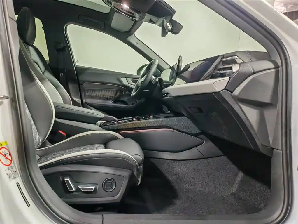 Audi A5L 2026 2.0T Sport Plus