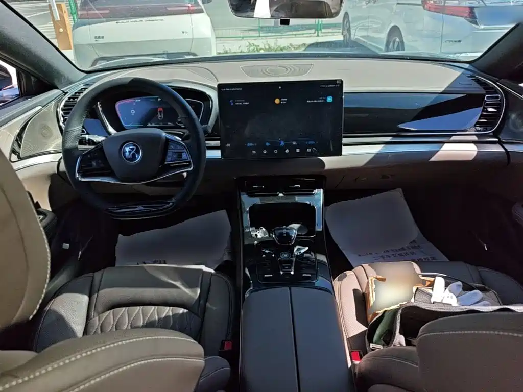 BYD Han — миниатюра 10
