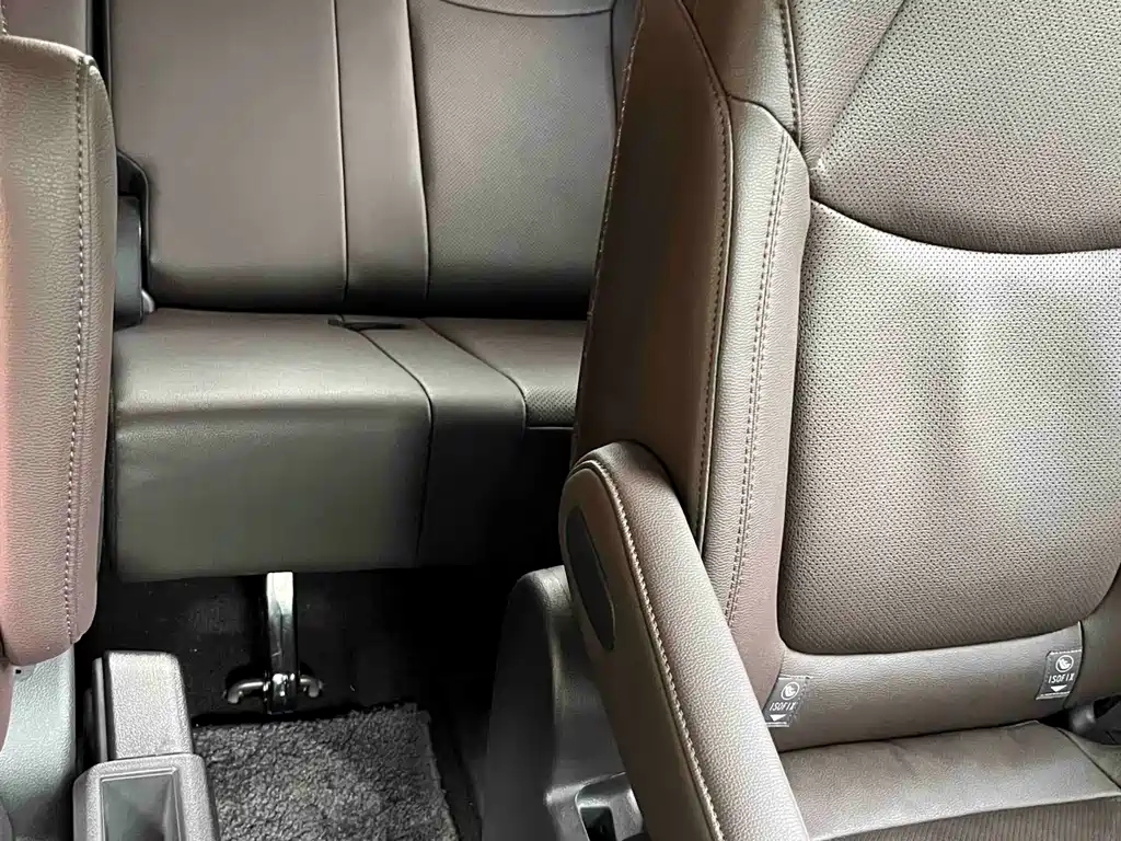 Toyota Sienna — миниатюра 21