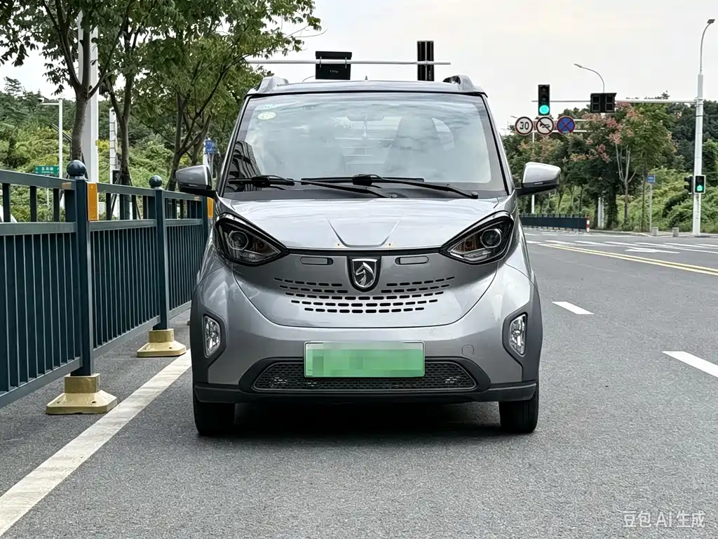 Baojun E100 — миниатюра 2