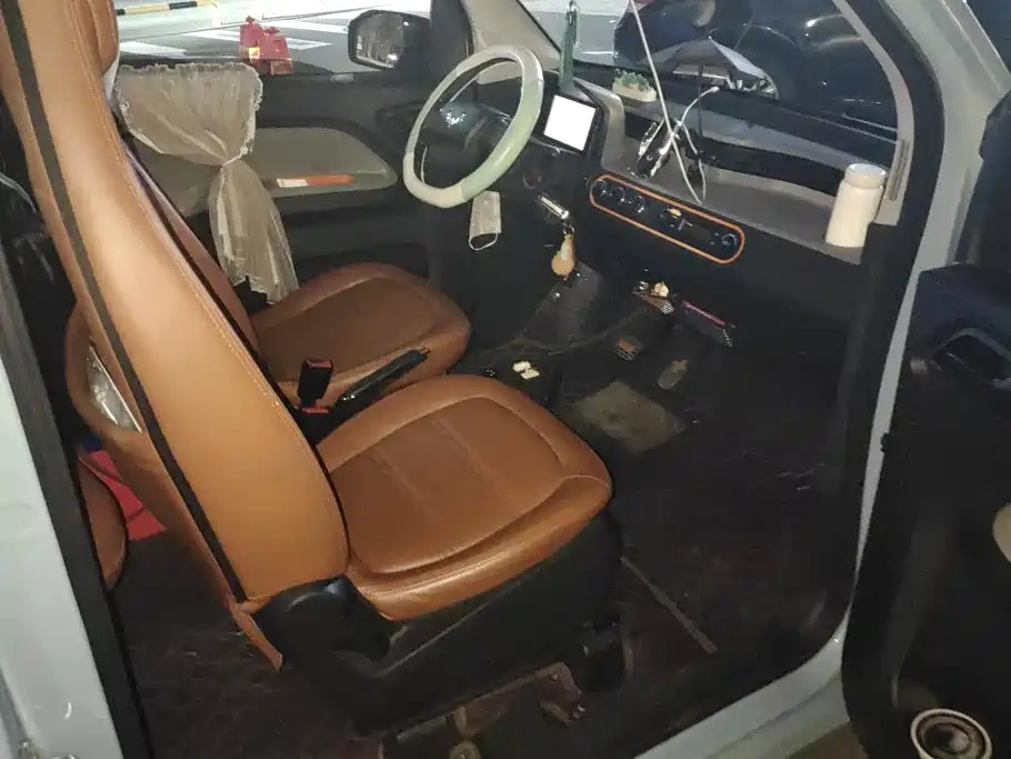 Wuling MINIEV — миниатюра 8