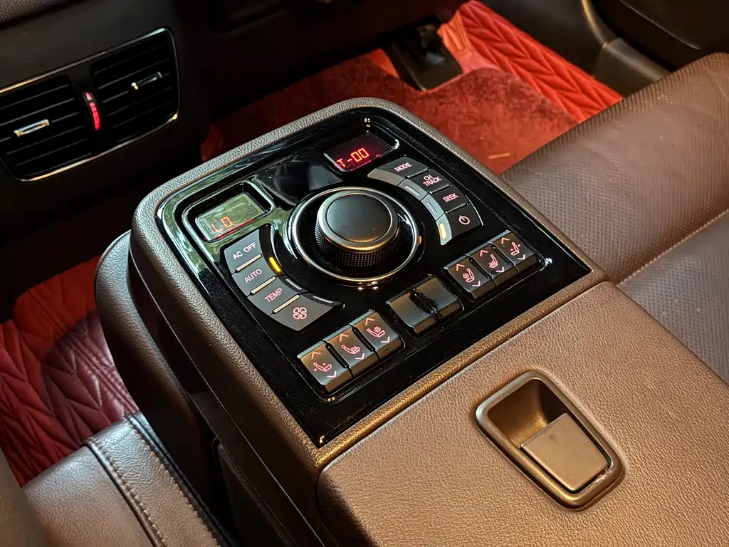 Hongqi Hongqi H7 — миниатюра 17