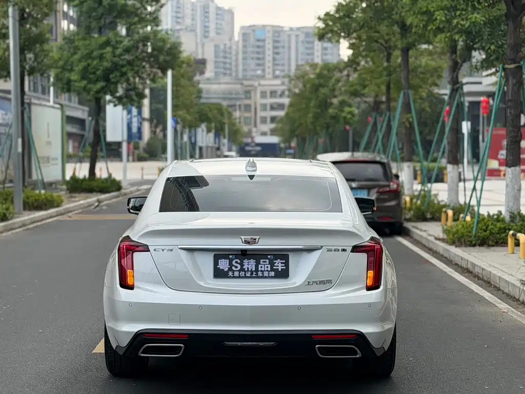 Cadillac CT5 — миниатюра 9
