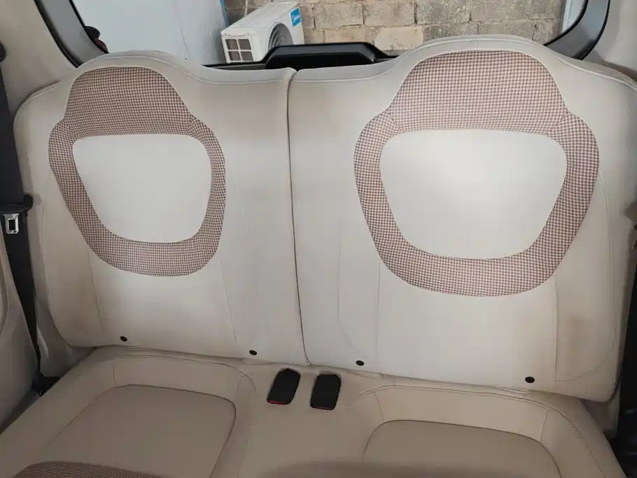 Wuling MINIEV — миниатюра 11