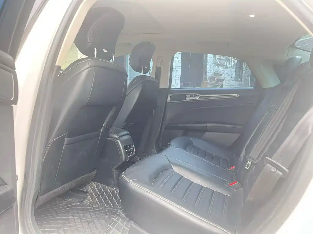 Ford Mondeo 2020 EcoBoost 180 Fashion