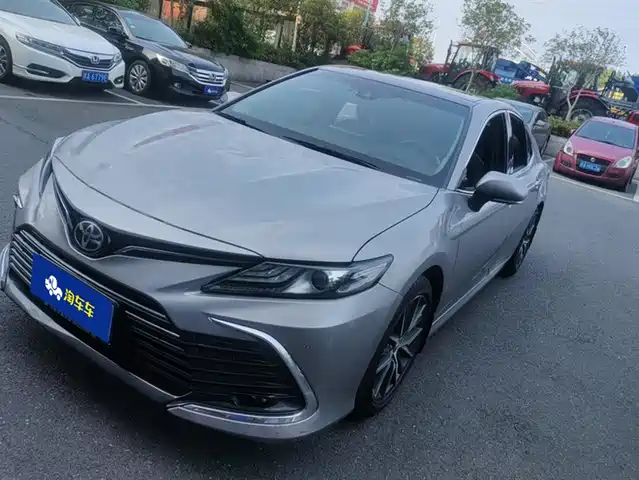 TOYOTA CAMRY 2021