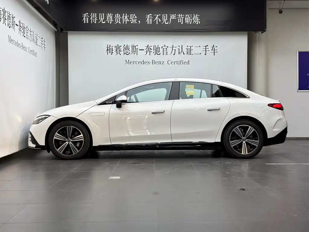 Mercedes-Benz EQE 2025 500 4MATIC