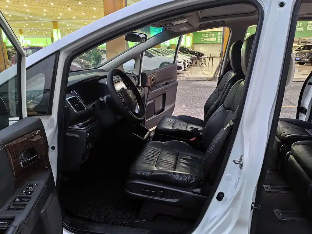 Honda Odyssey — миниатюра 8