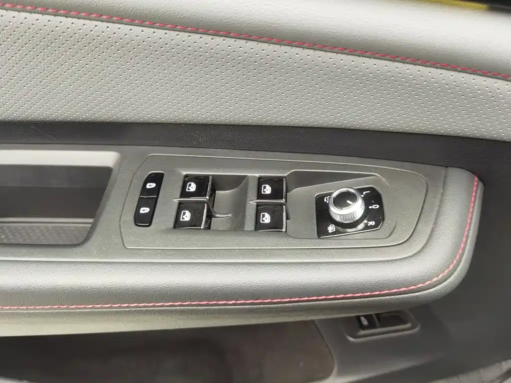 Volkswagen Teramont — миниатюра 9