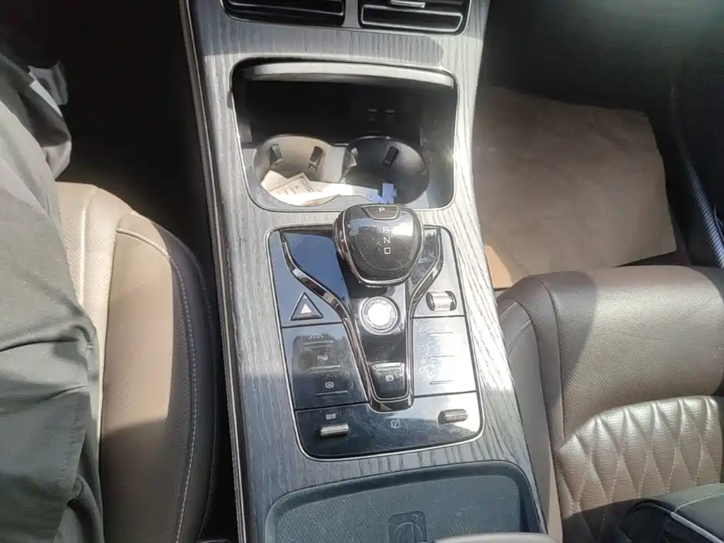BYD Han — миниатюра 14