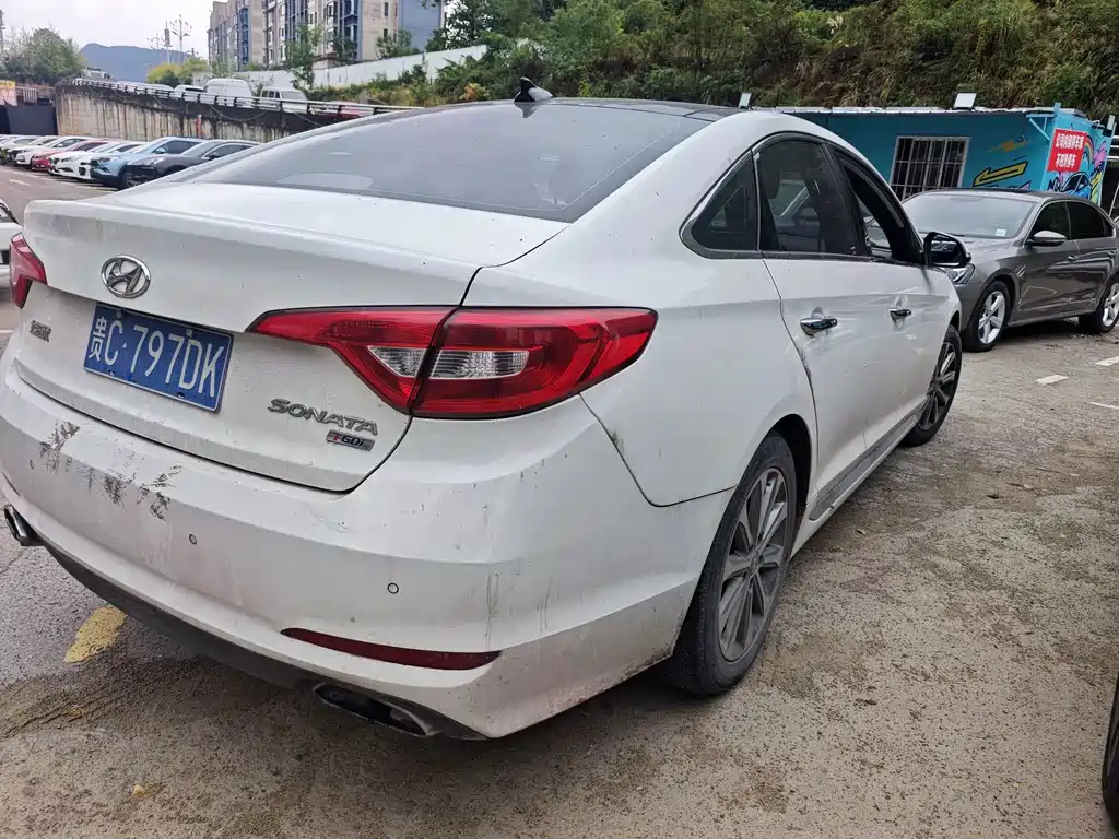 Hyundai Sonata — миниатюра 7