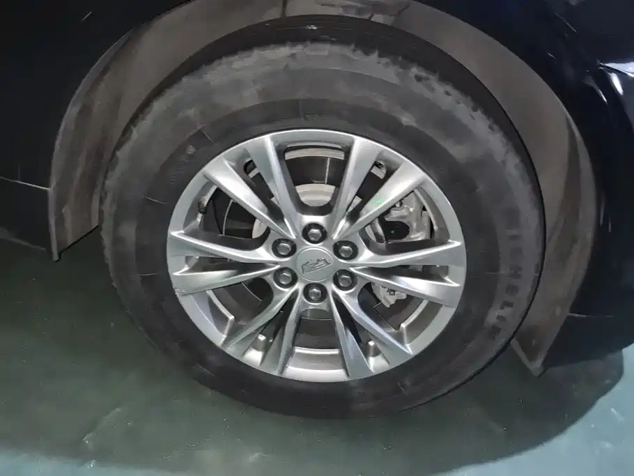 Cadillac XT5 — миниатюра 6