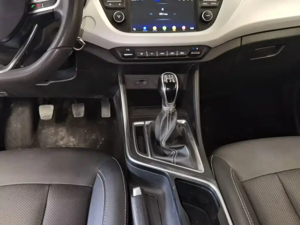Geely Vision X3 — миниатюра 14