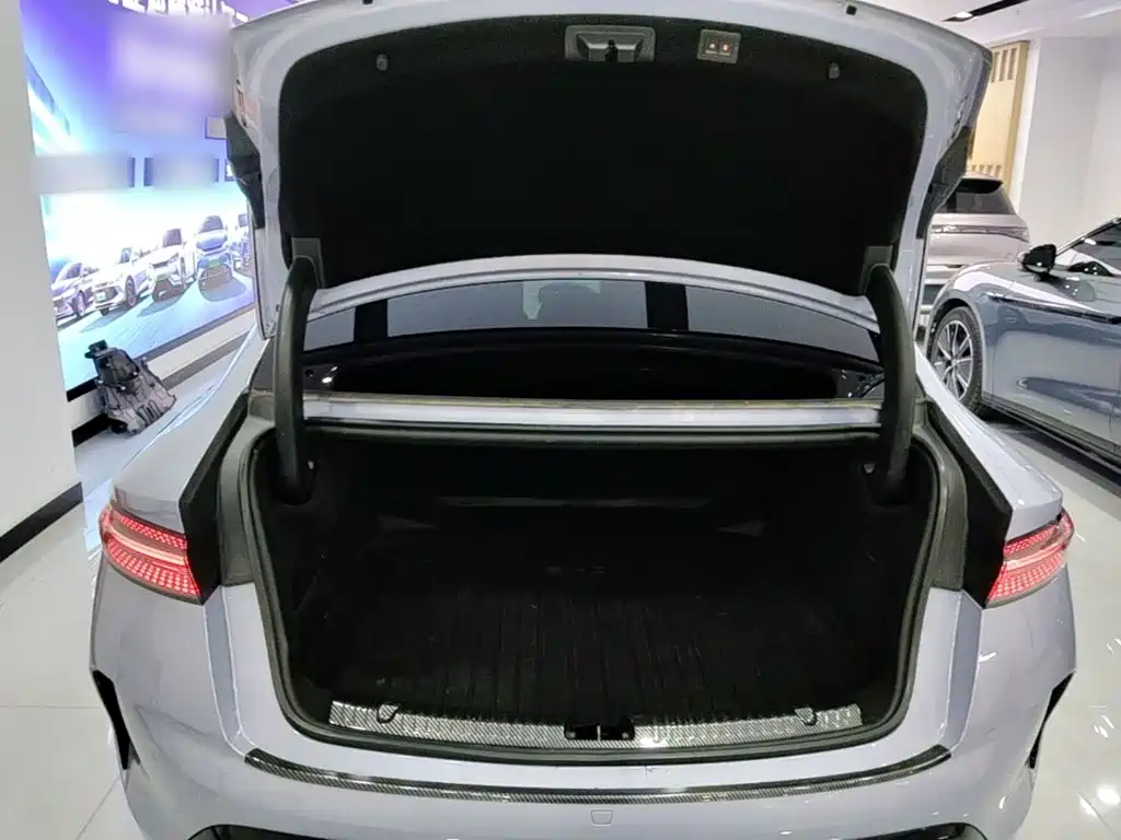 BYD Seal — миниатюра 19