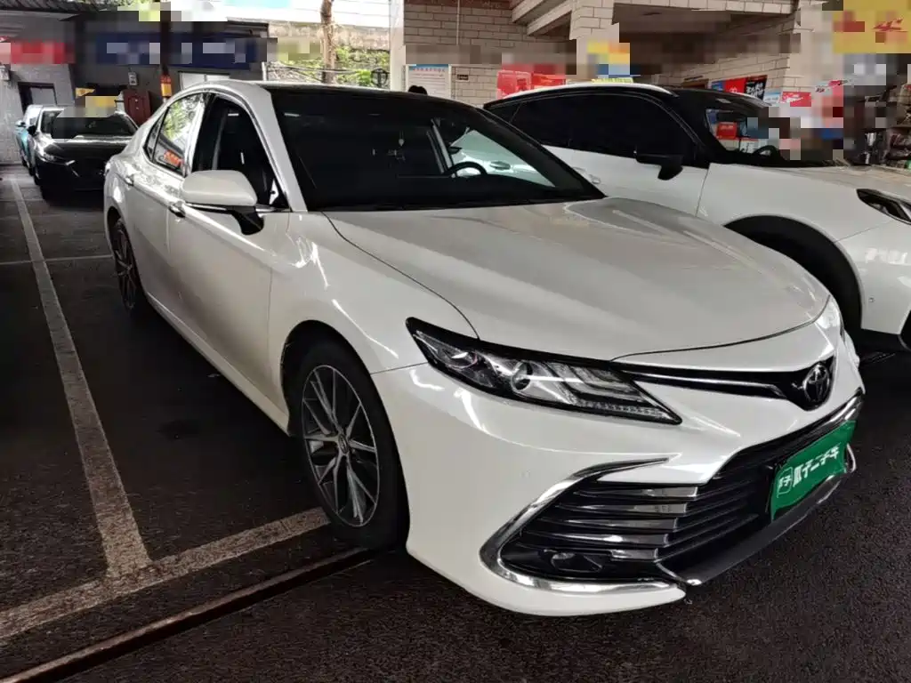 Toyota Camry 2021 2.5G Luxury