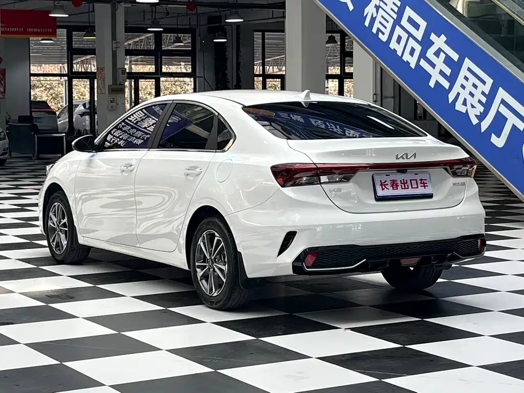 Kia K3 — миниатюра 4