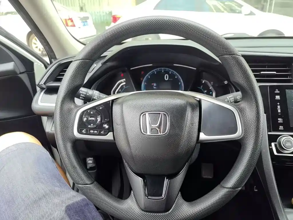 Honda Civic — миниатюра 11