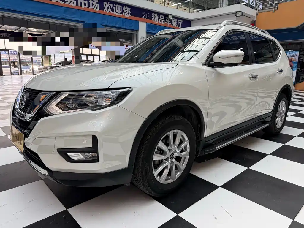Купить Nissan X-Trail