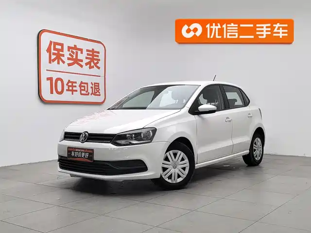VOLKSWAGEN POLO