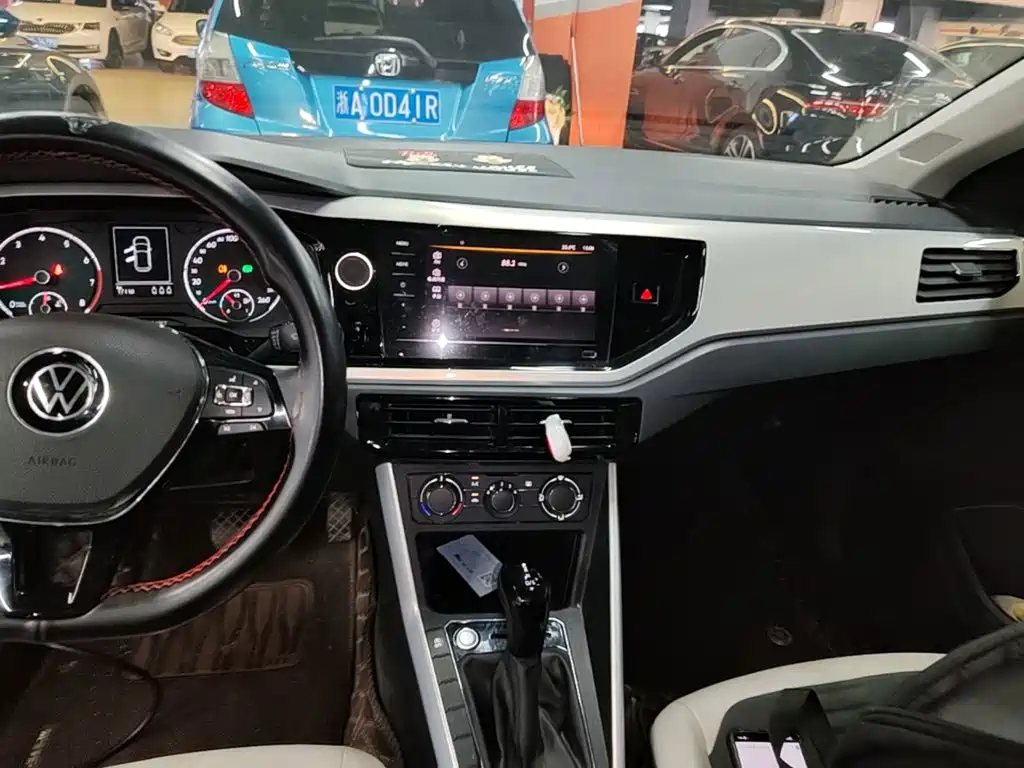 Volkswagen Polo — миниатюра 13