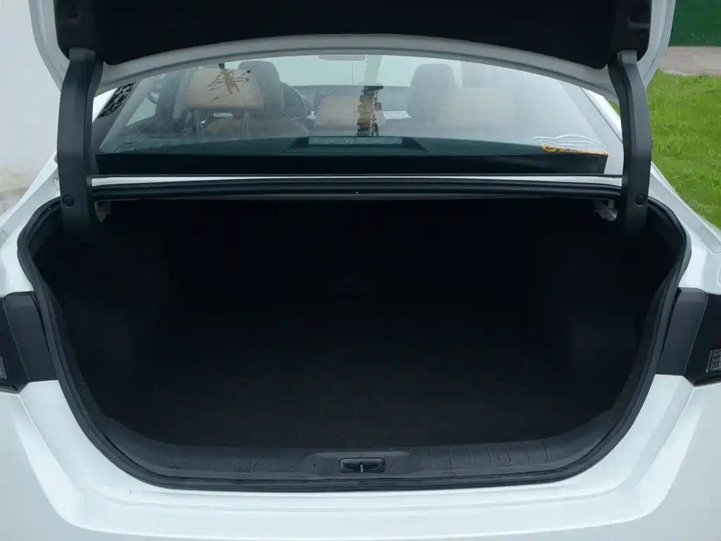 Nissan Teana — миниатюра 15