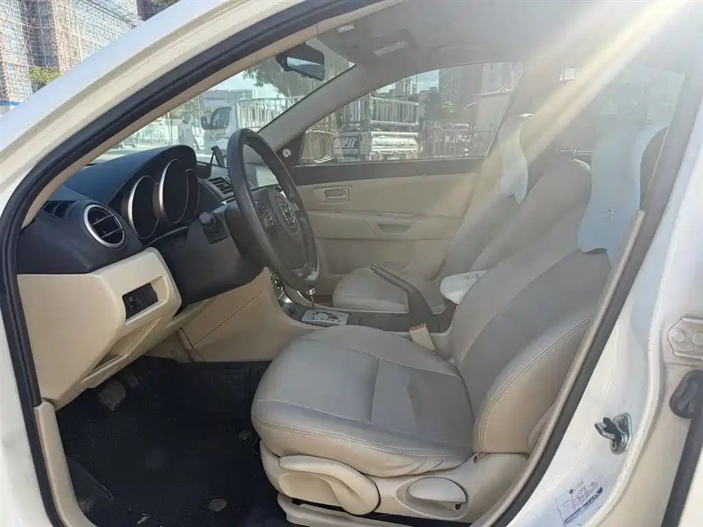 Mazda Mazda3 2009 1.6L AT