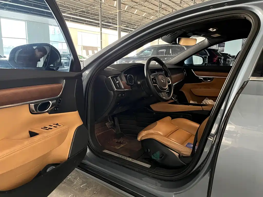 Volvo S90 2016 T6 AWD