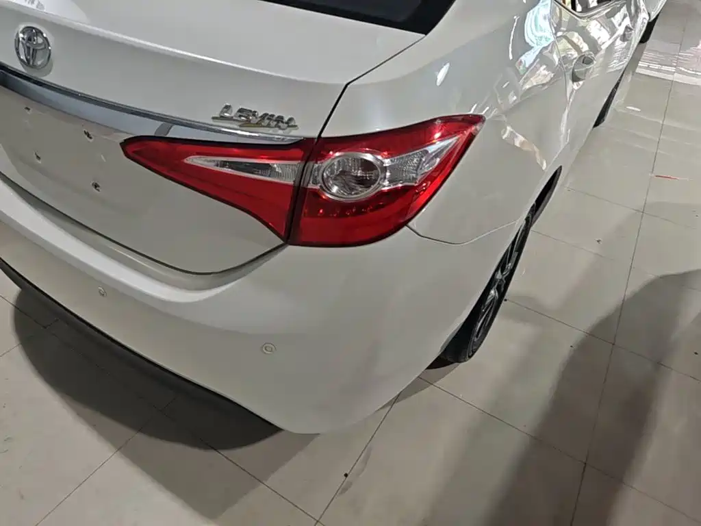 Toyota Corolla Levin 2014 1.8GS CVT Elite