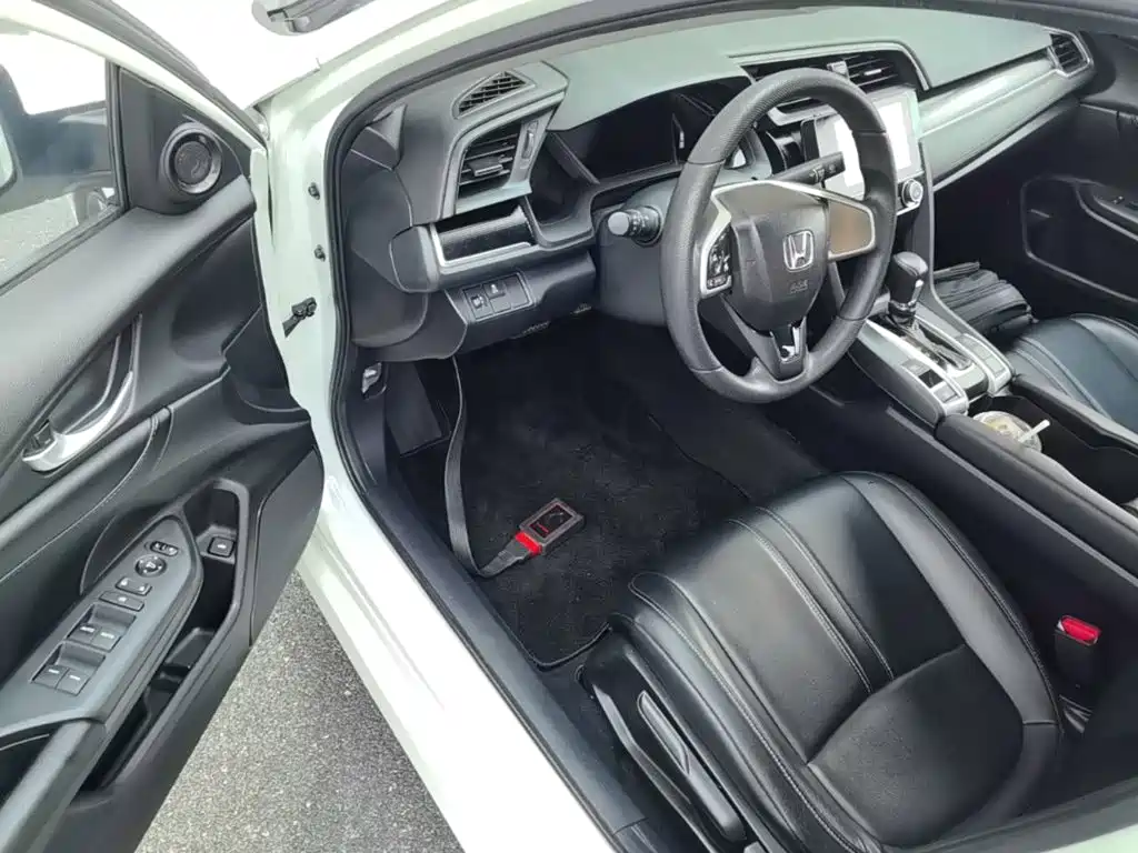 Honda Civic — миниатюра 16