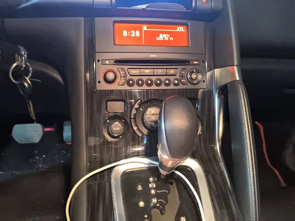 Peugeot 3008 — миниатюра 14