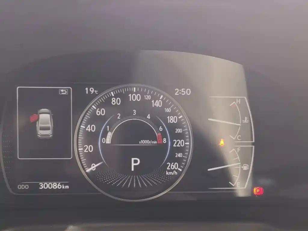 Lexus ES — миниатюра 11