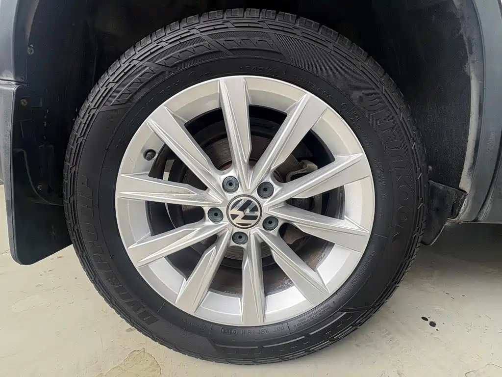 Volkswagen Tiguan — миниатюра 9