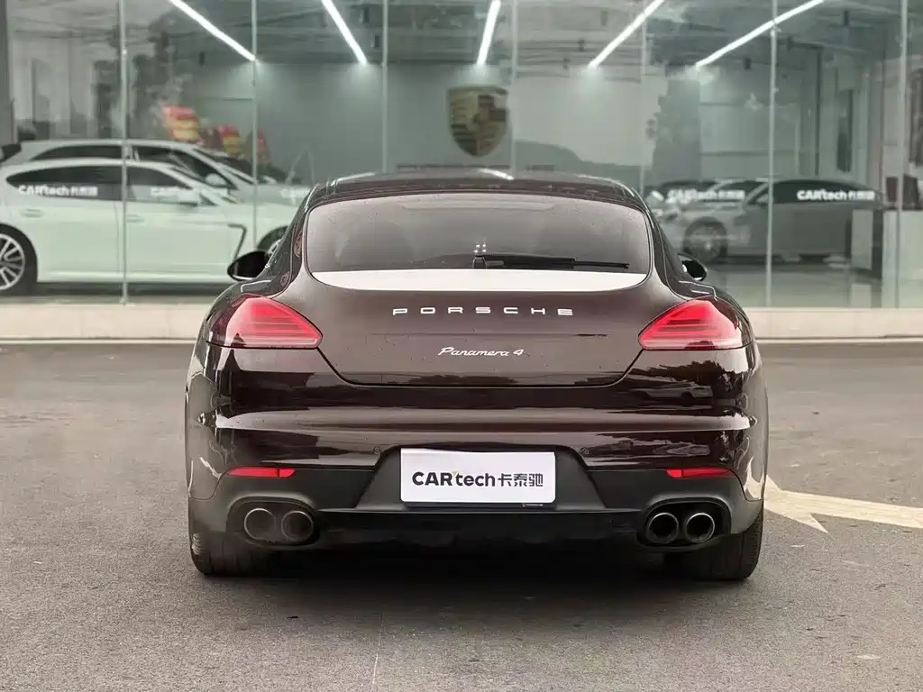 Porsche Panamera 2014 Panamera 4 Executive 3.0T