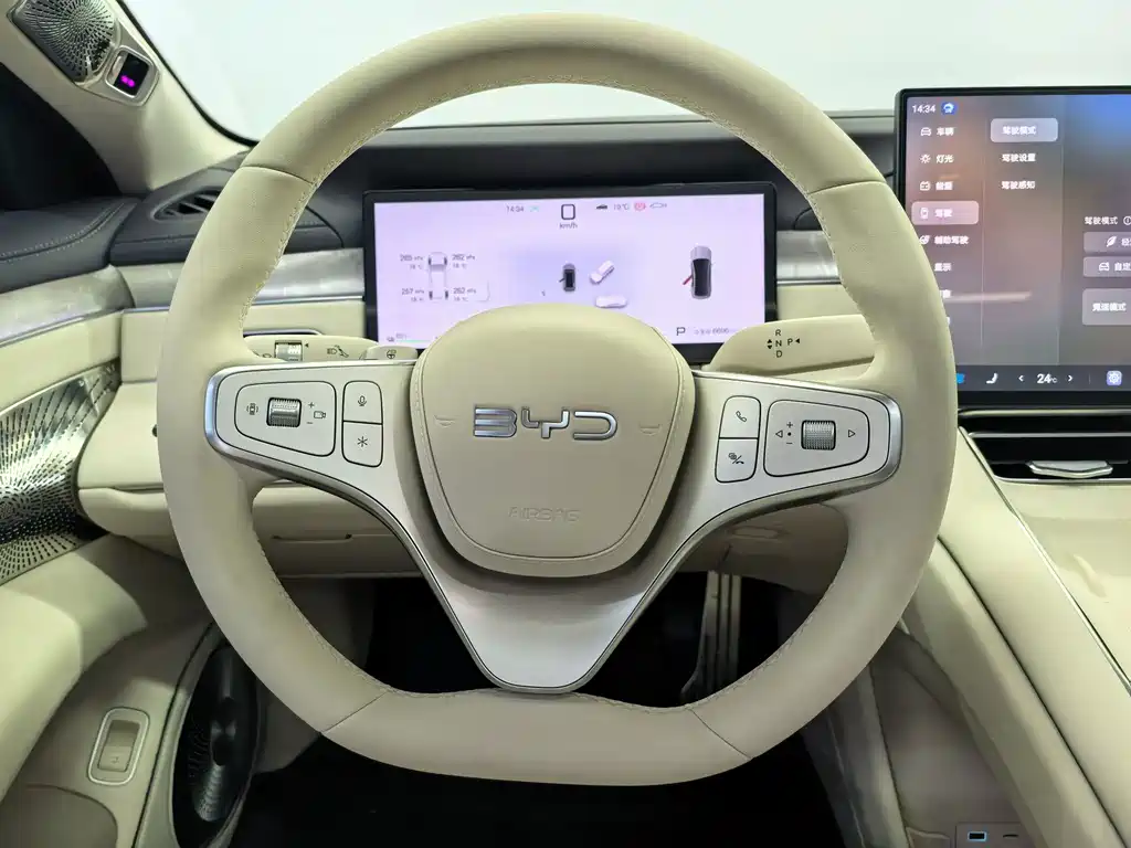 BYD 海豹08 — миниатюра 13