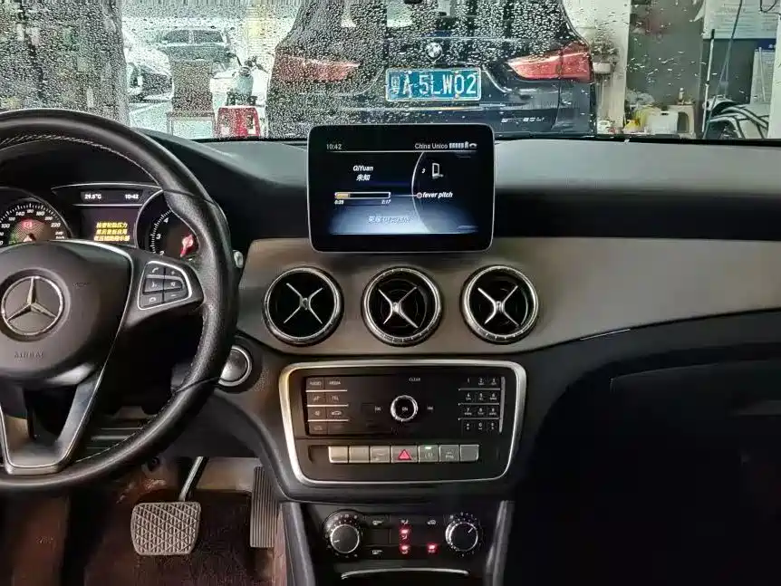 Mercedes-Benz CLA 2018 CLA 200 Fashion