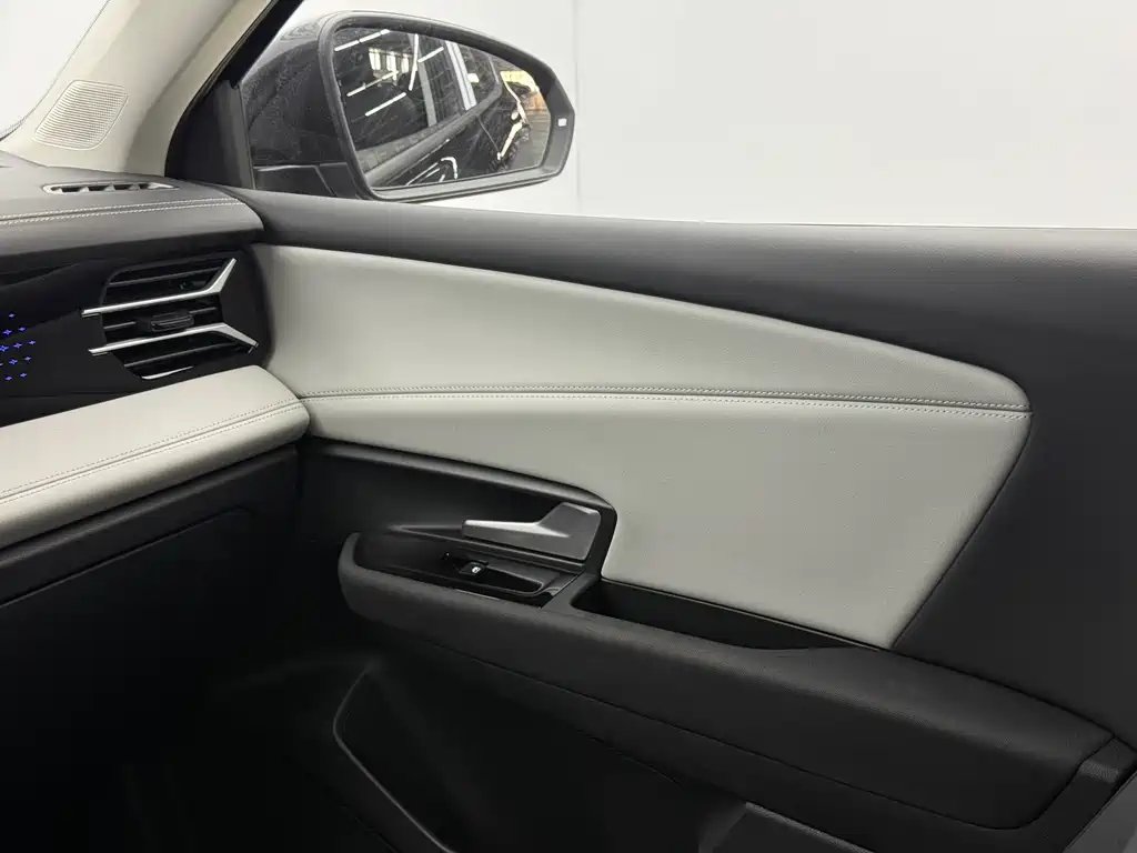 Jetta VS8 2026 280TSI AT