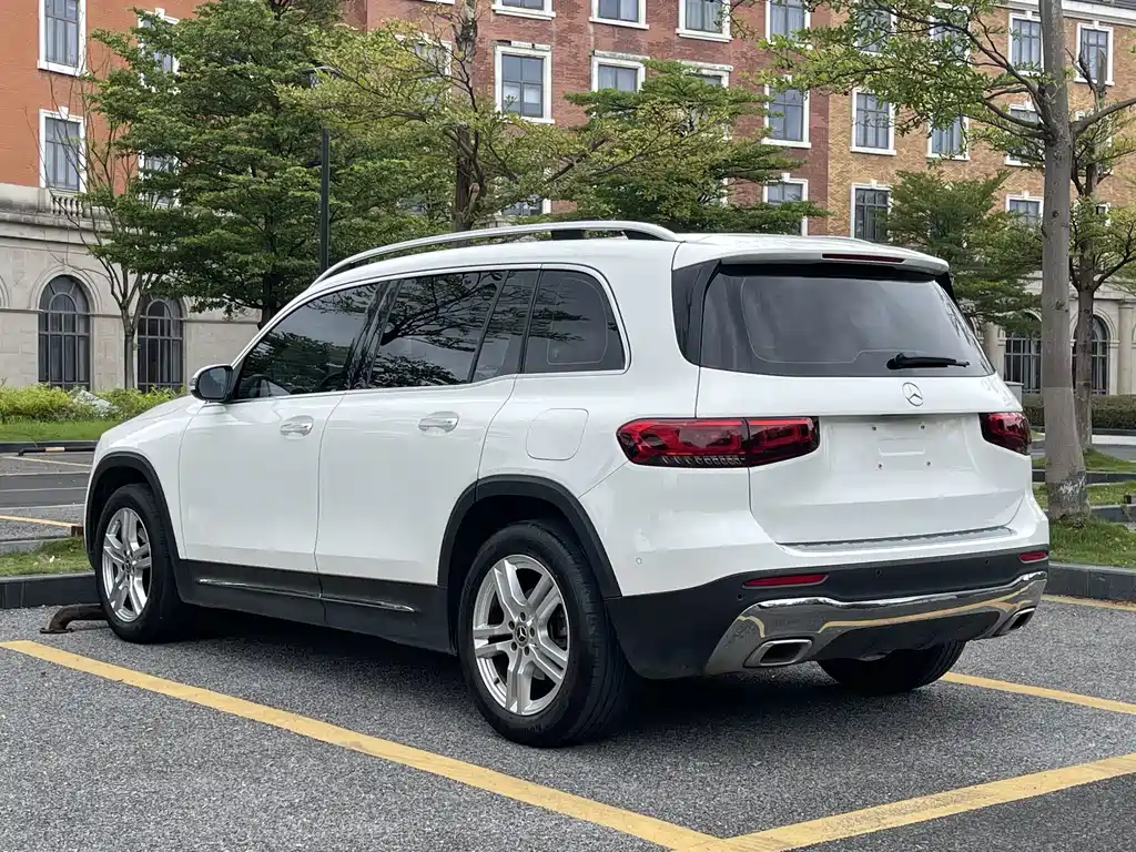 Mercedes-Benz GLB — миниатюра 4