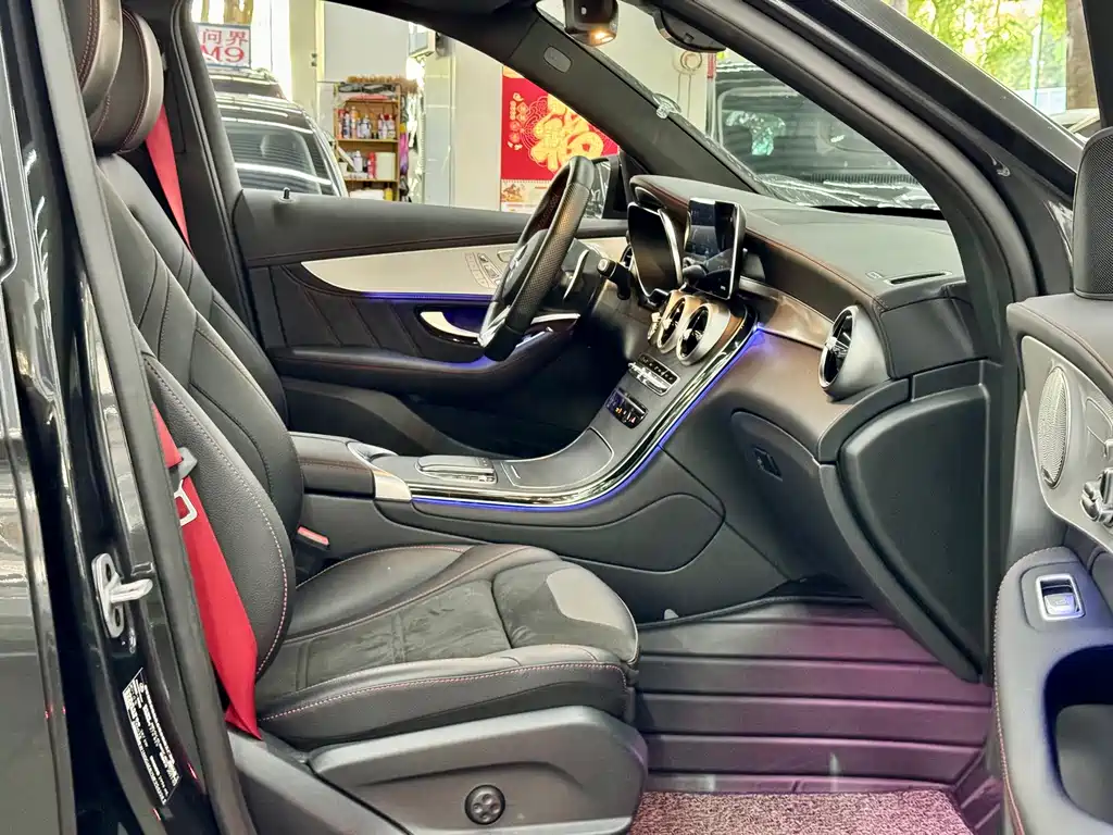 Mercedes-Benz GLC AMG — миниатюра 7