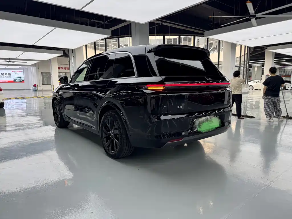 Li Auto Li L8 — миниатюра 16