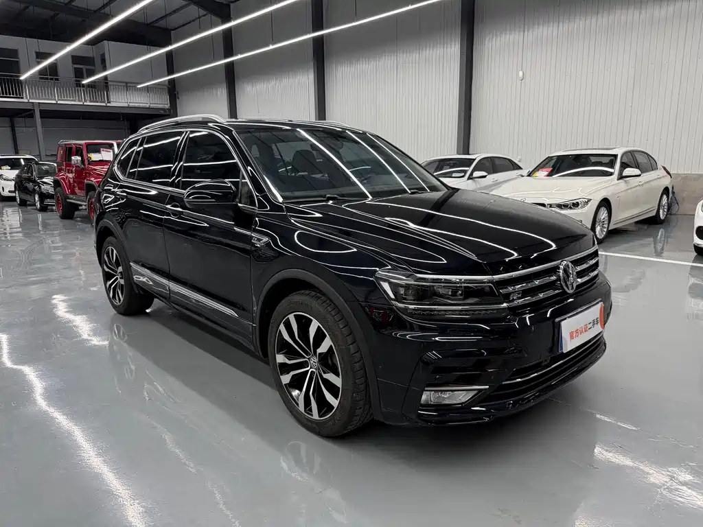 Volkswagen Tiguan L L 2020 330TSI AT R-Line Flagship VI