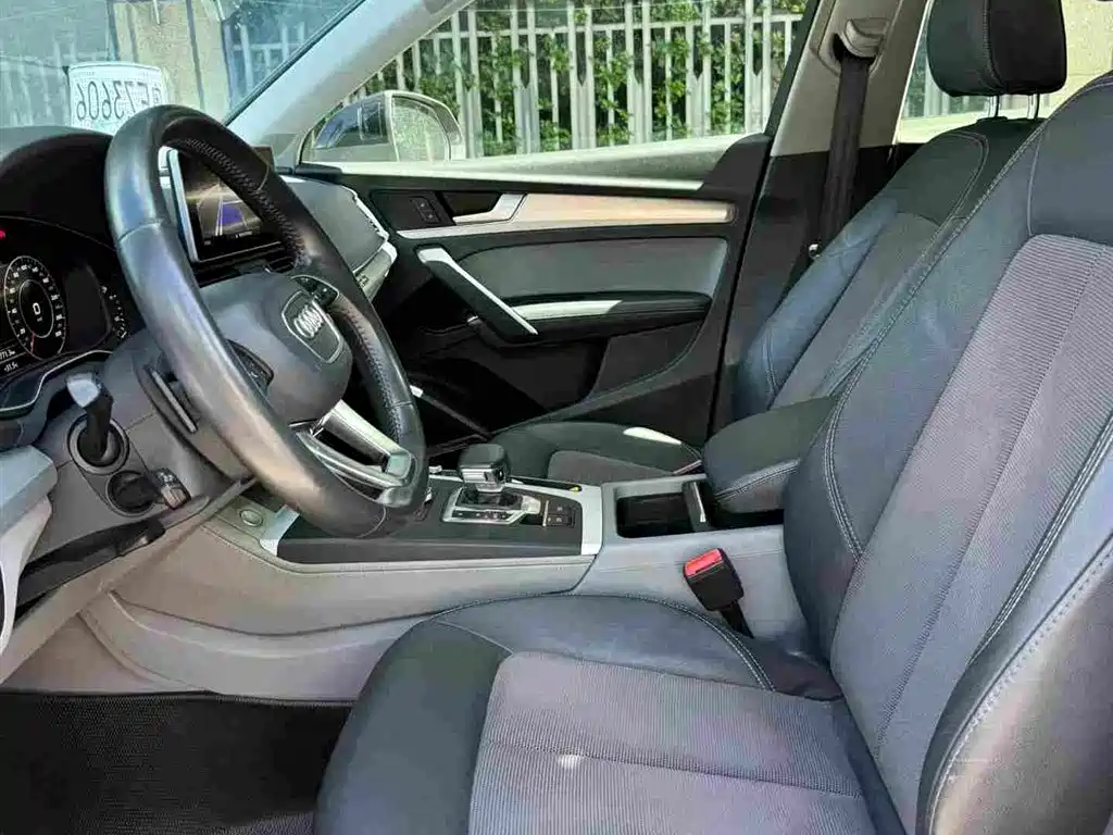 Audi Q5L 2018 40 TFSI Fashion V
