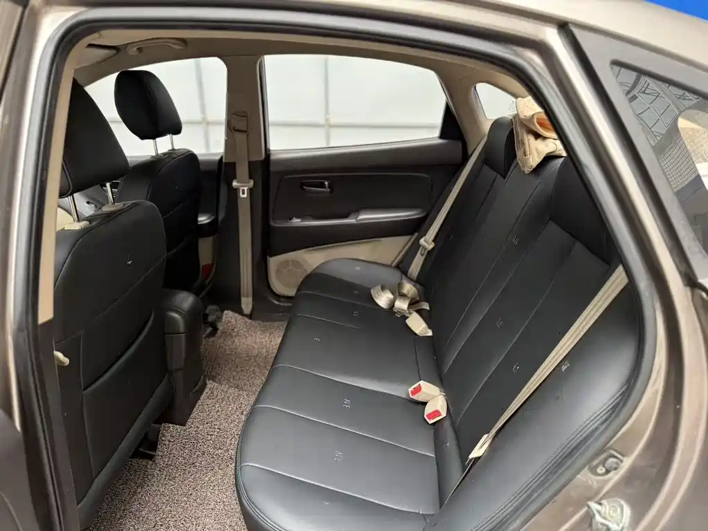 Hyundai Elantra 2011 1.6L AT Comfort