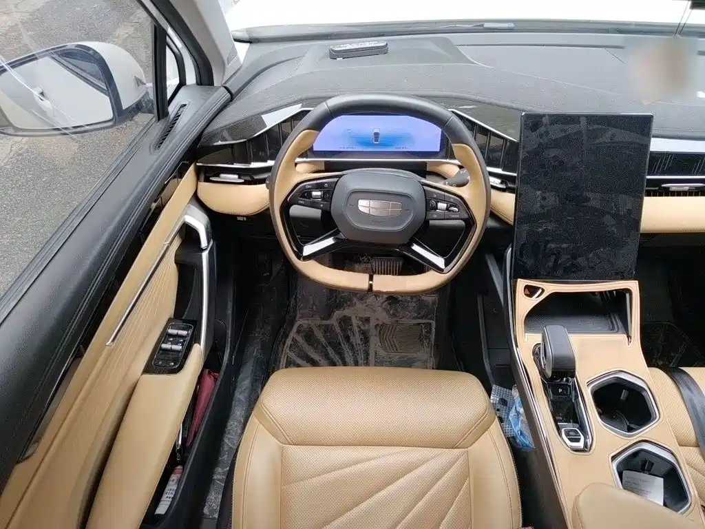 Geely Boyue L — миниатюра 6