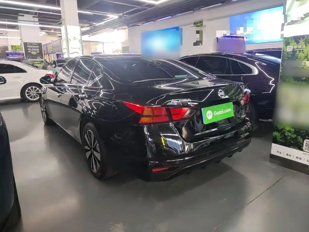 Nissan Teana — миниатюра 5