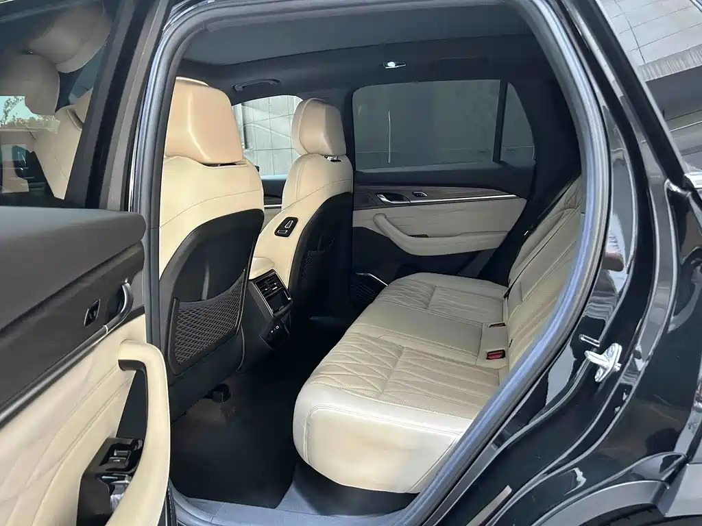 Geely Monjaro L 2025 2.0TD AT