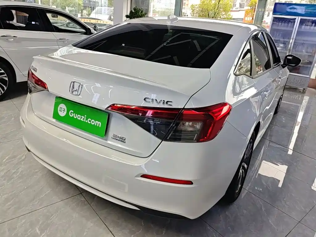Honda Civic — миниатюра 7