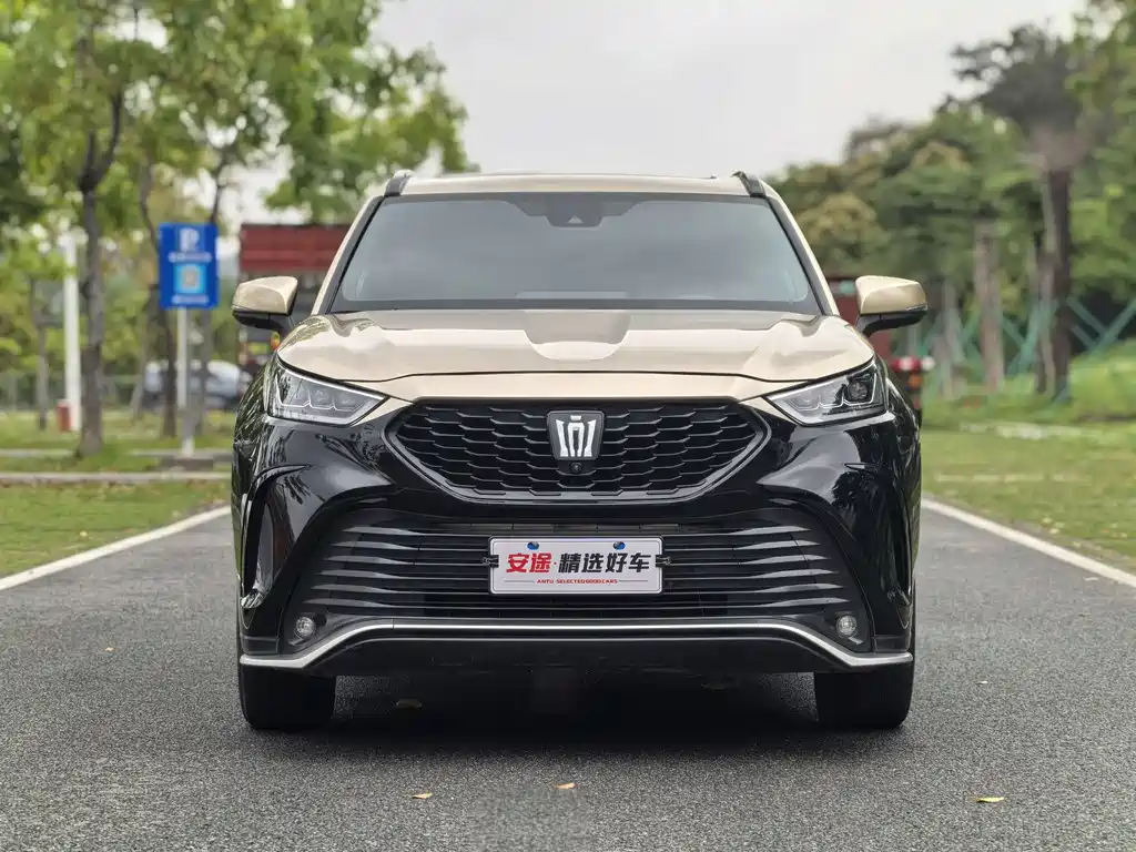 Toyota Crown Kluger 2022 2.0T